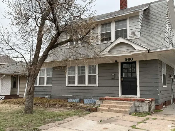 960 S 9th St, Salina, KS 67401