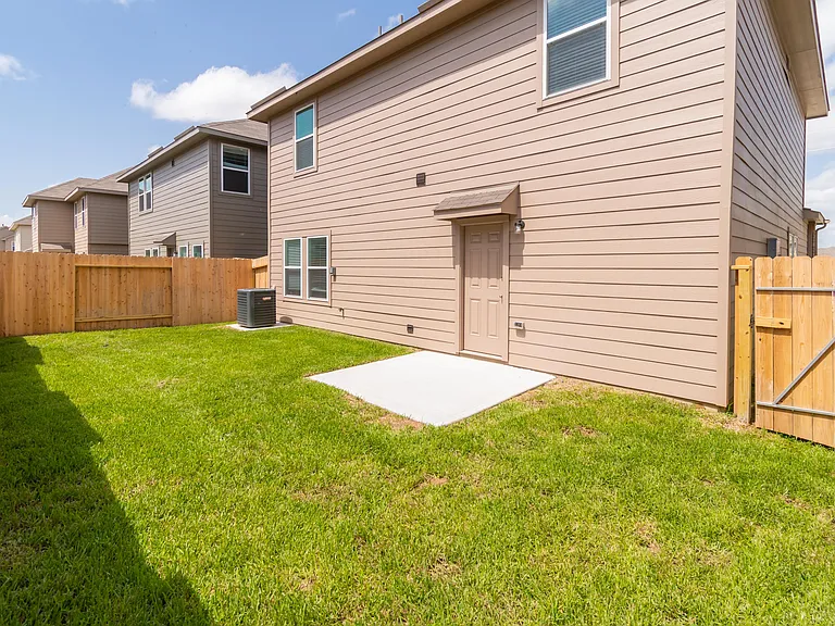 5618 Adelaide River Dr — Photo 5