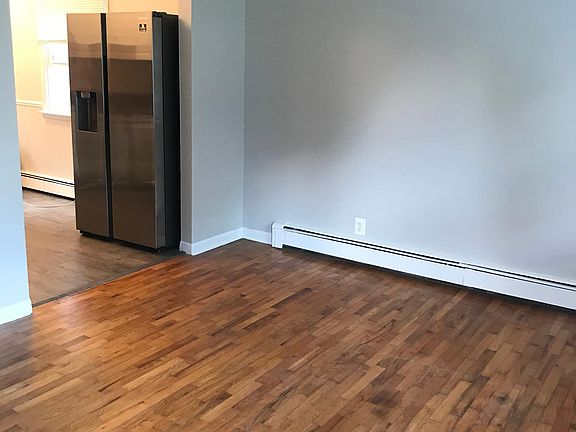 3rd image of 639 N Center St
