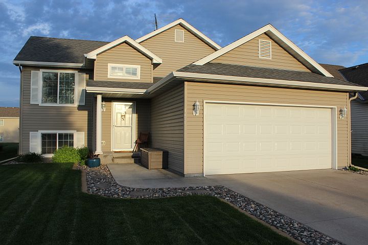 Beautiful Sartell Home