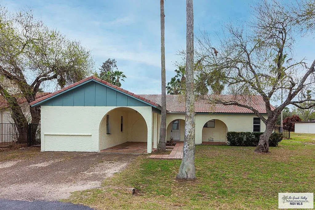 3 bed, 2.0 bath, 1575 sqft, $1,500 — Photo 1