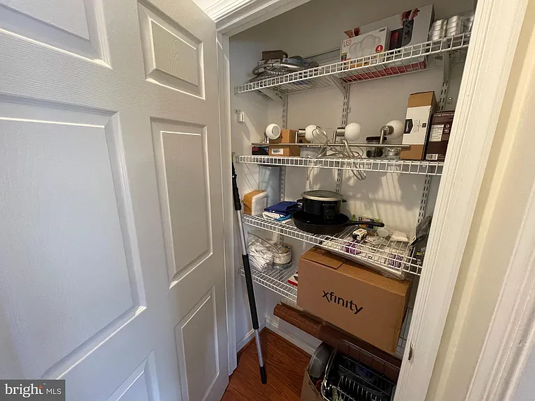 514 Columbia Rd NW — Photo 8