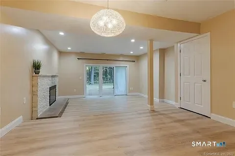 101 Farmington Chase Cres #101 — Photo 6