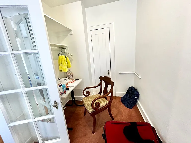 Varsity Management - 809 E. Kingsley — Photo 12