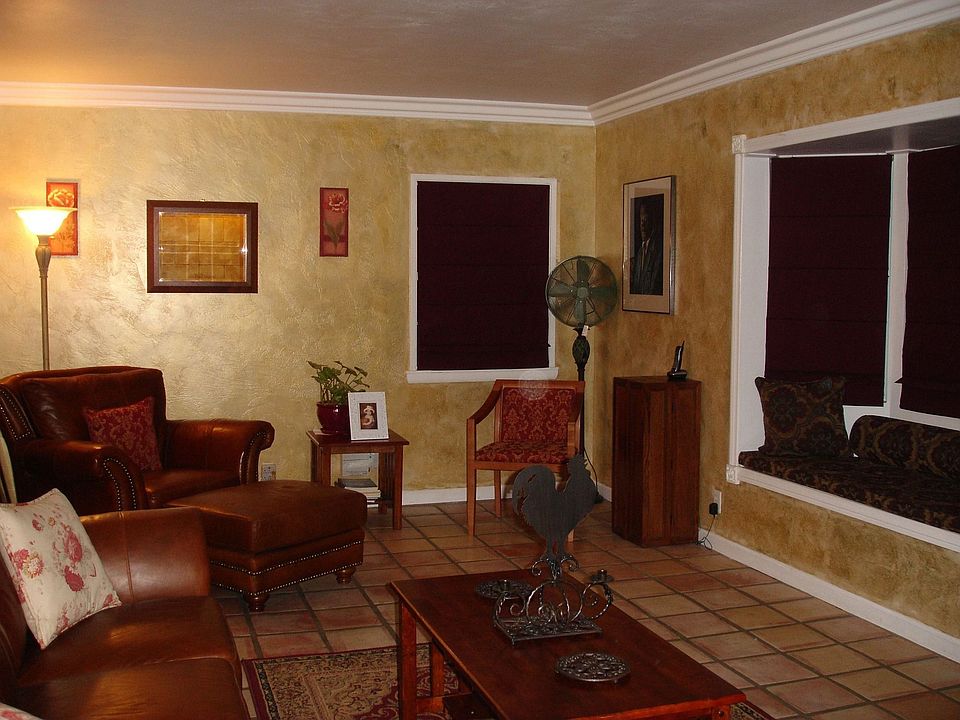 faux finished living rm