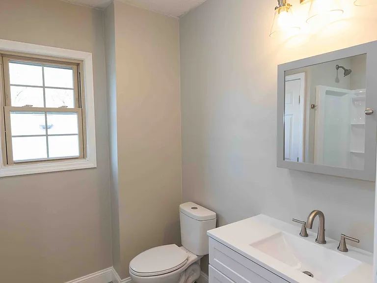 1818 Dallas Ave — Photo 18