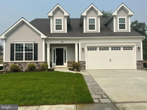 38 Harbelle Way, Mullica Hill, NJ 08062