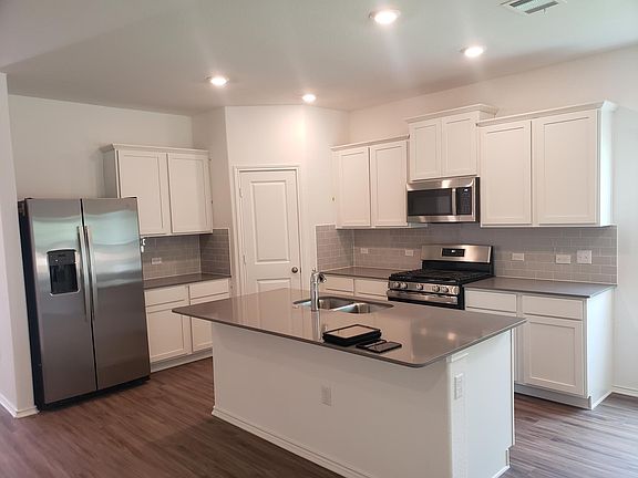 5th image of 10728 Steinbeck Dr