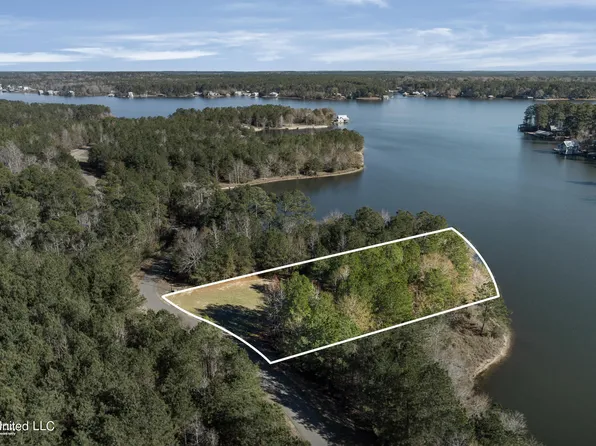 2 Red Canoe Ella Point, Lumberton, MS 39455