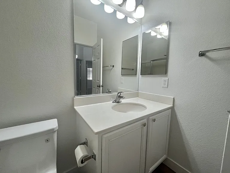 3816 Waynesvill St — Photo 56