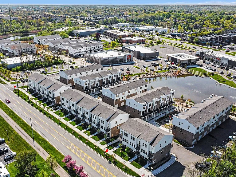 The Residences at Sakura Novi — Photo 68