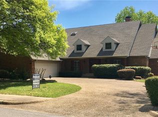 10012 Candlebrook Dr, Dallas, TX 75243