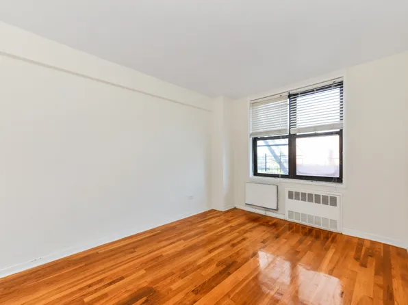 1165 East 54th Street image 16 of 21