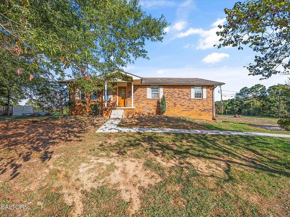 1st image of 2824 Vicksburg Ln