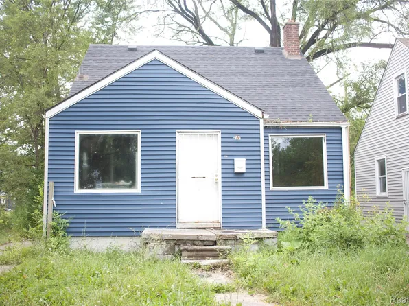 7401 Auburn St, Detroit, MI 48228