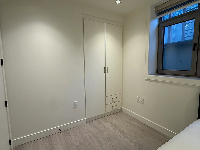 5750 Athlone St — Photo 3