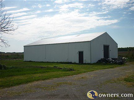 3200 SQFT workshop; heated,cooled and insulated