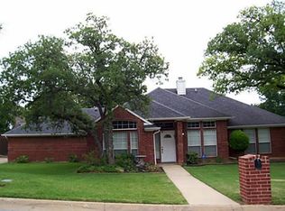 1709 Deauville Ct, Fort Worth, TX 76112