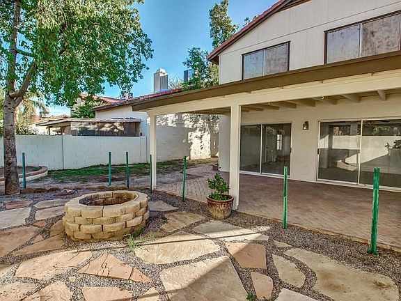 Fire Pit and Flagstone Patio