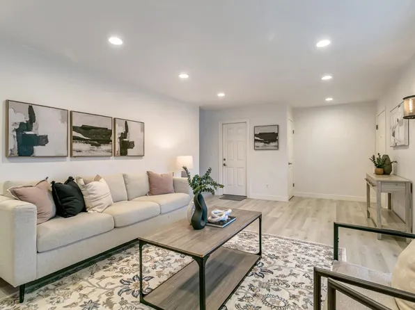 826 S San Tomas Aquino Rd, Campbell, CA 95008