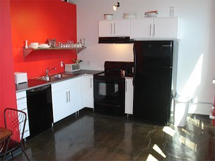 2nd image of 500 Robert St Unit 324