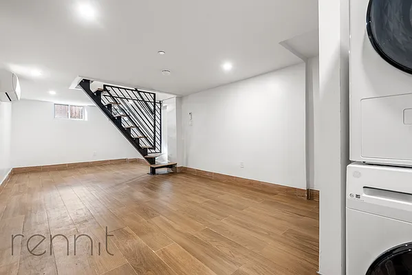 Rented by Rennit Inc. | media 10