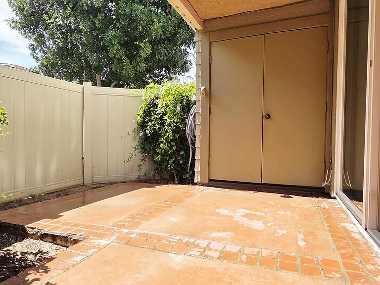 7 Carriage Way — Photo 8