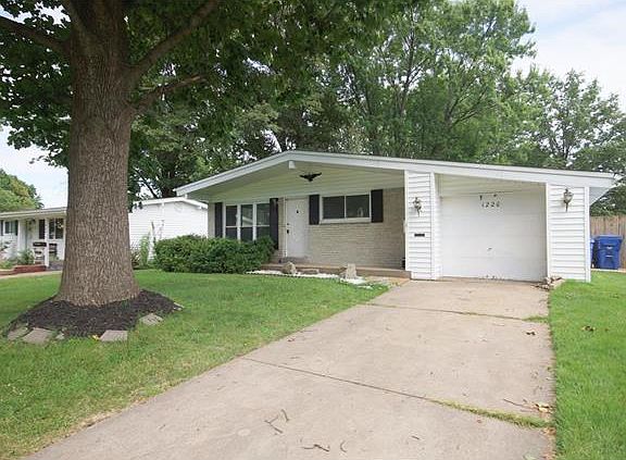 4th image of 1220 Parakeet Ln