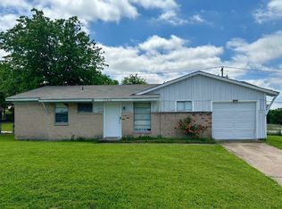 1306 Laura Ln, Dallas, TX 75241