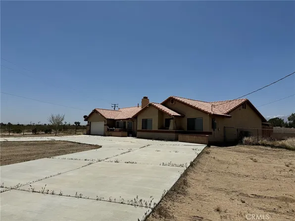 13684 Centola Rd, Phelan, CA 92371