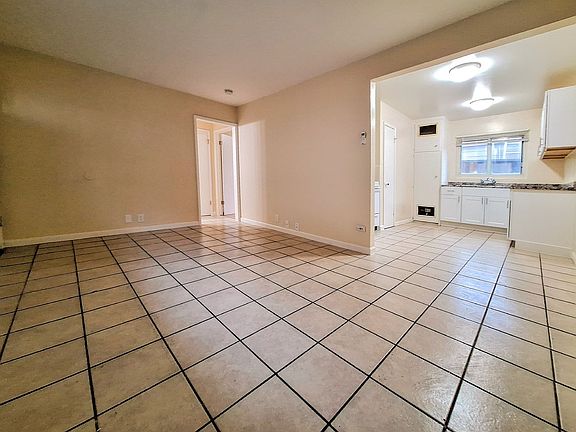2nd image of 158 Graham Ave APT 3
