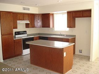 2nd image of 11155 W Edgemont Ave