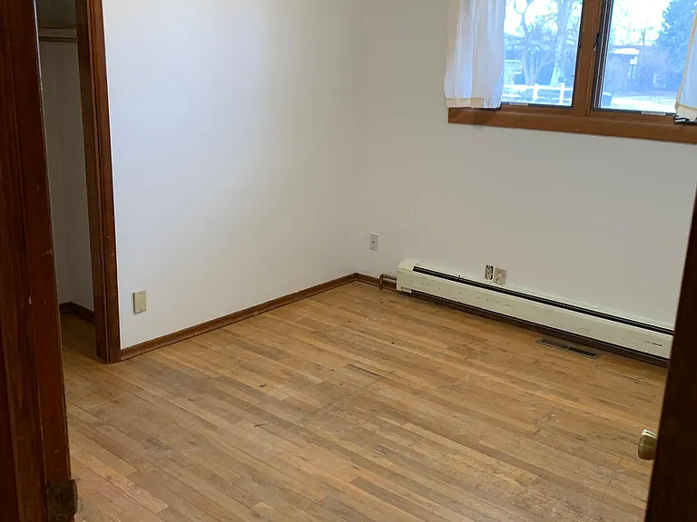 2441 W Elizabeth St — Photo 12