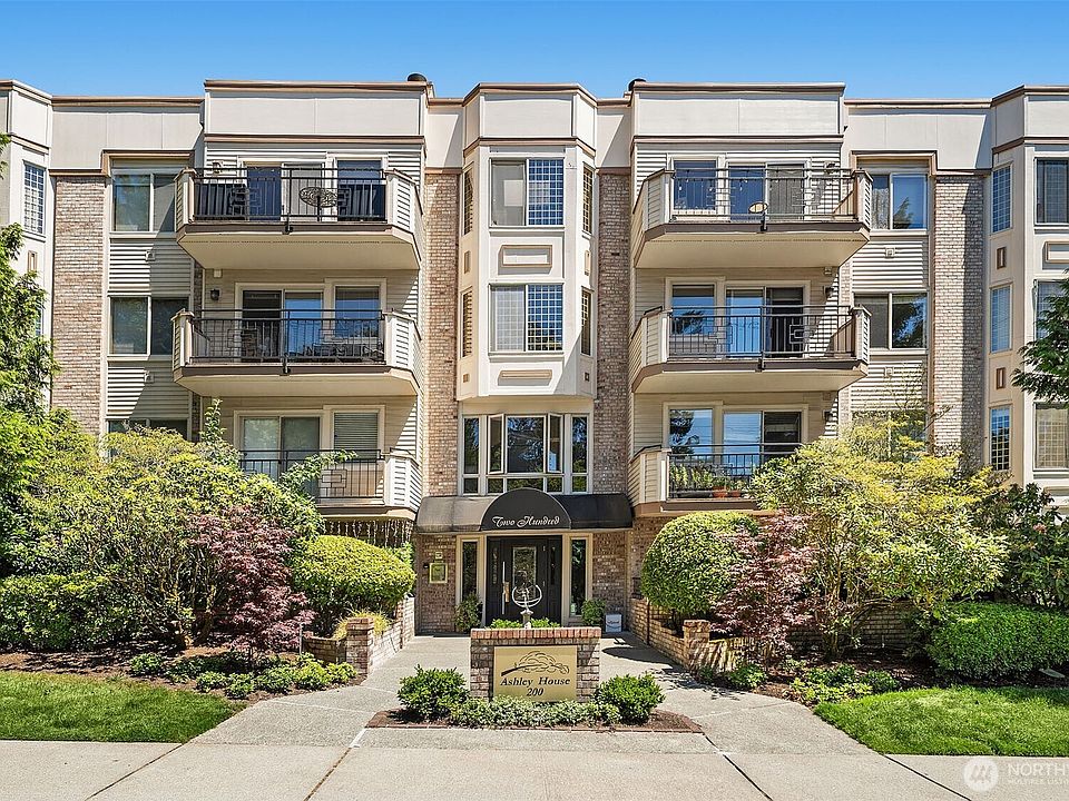 1st image of 200 99th Avenue NE #28
