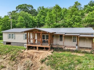 400 Morgan Branch Rd, Marshall, NC 28753