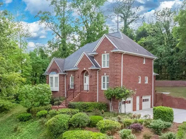 2621 Plantation Cove Cir, Birmingham, AL 35226