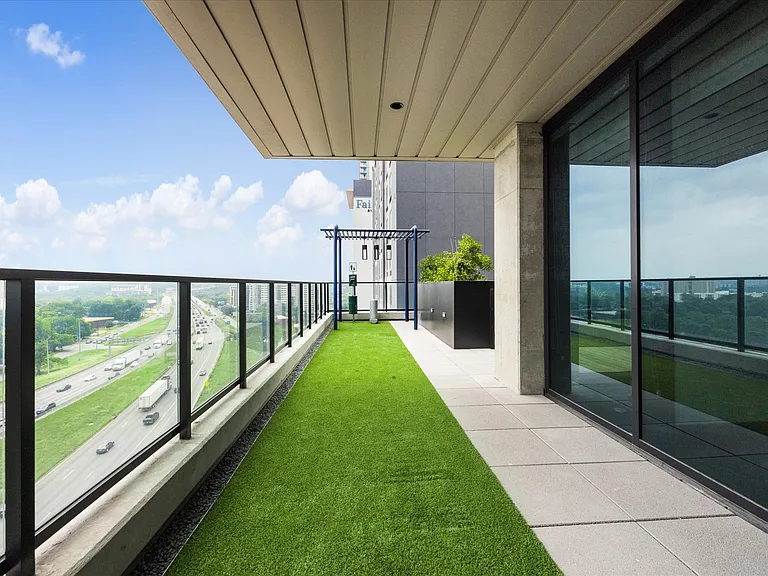 12th Floor dog run