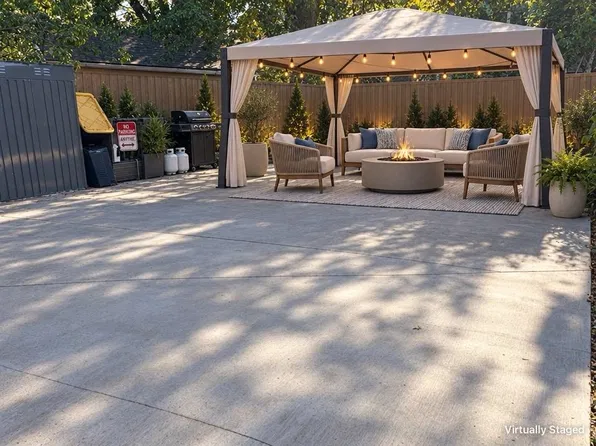 74 West 52nd Street image 1 of 20