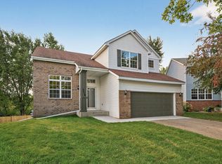 3458 Savannah Ave, White Bear Lake, MN 55110