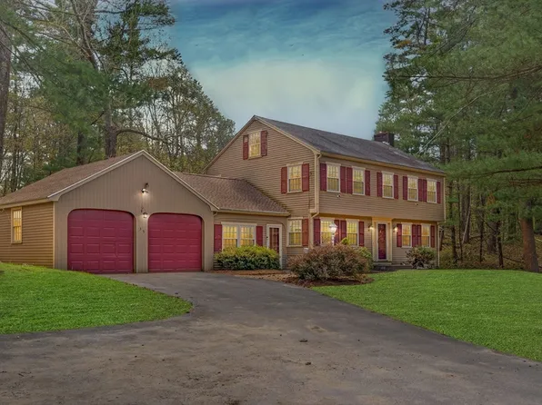 35 King George Dr, Boxford, MA 01921