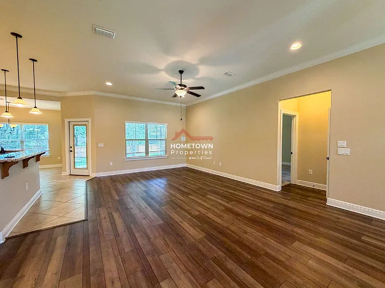 5573 Nate Ln — Photo 7