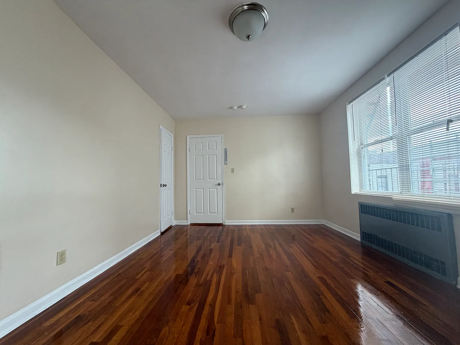 1 bed, 1010 sqft, $2,299 — Photo 1