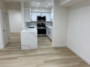 14610 Erwin St #X, Van Nuys, CA 91411
