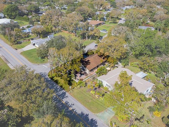 5th image of 2302 Vero Beach Ave