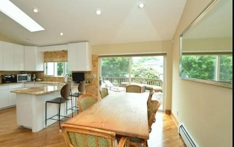 79 Plymouth Rd — Photo 2