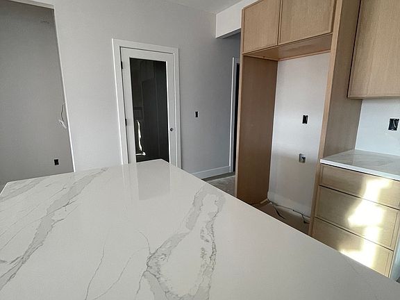 5th image of 1525 Belclare Rd