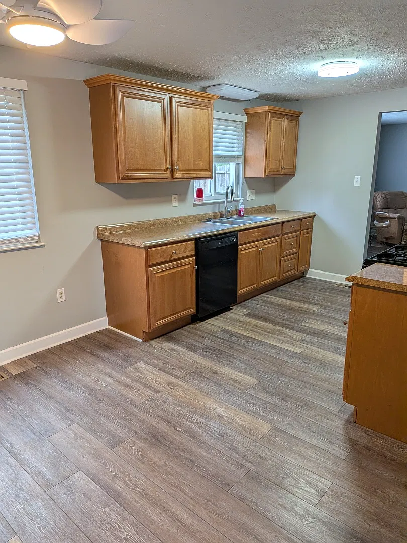 Walden Woods 4 Bedroom 2.5 Bathroom Home In West Allegheny Schools — Photo 3