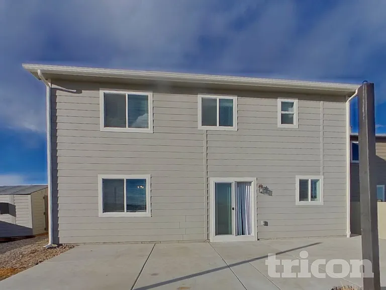 7407 Benecia Dr — Photo 15