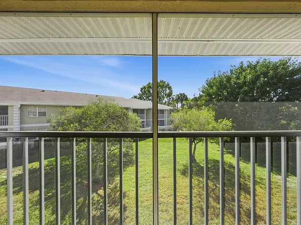 1536 SE Royal Green Circle #G-201, Port St Lucie, FL 34952