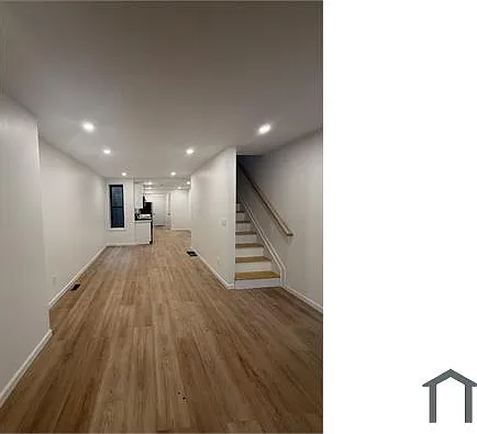 3 bed, $2,200 — Photo 1